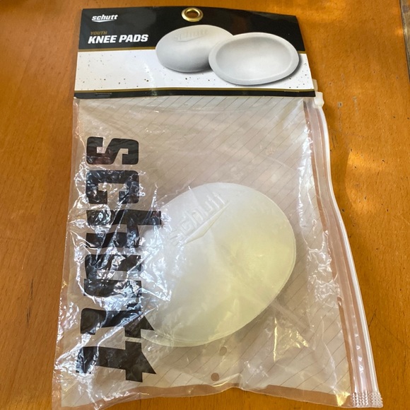 Other | Schutt Youth Knee Pads | Poshmark